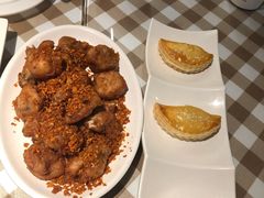 -新大咀港式茶餐厅(宝山万达店)