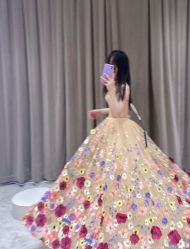 点击看大图 -Renee芮亦婚纱
