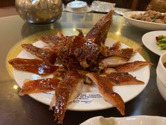 -余杨鸭鸭餐厅
