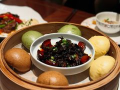 绍兴干菜烧肉配杂粮窝窝头-江南厨子(万象天地店)