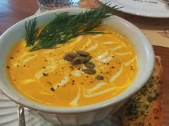 -Mark&Mars Restaurant