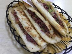 -河间正宗驴肉火烧(听海居店)