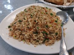招牌海胆炒饭-皓景海鲜·地标美食(双月湾店)