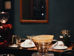 靠窗位-RUMORS COFFEE ROASTERY鲁马滋咖啡(湖南路店)