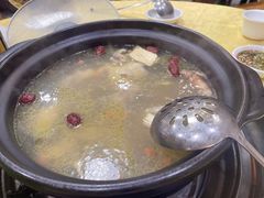 -濠轩阁特色生蚝火锅(水湾路店)