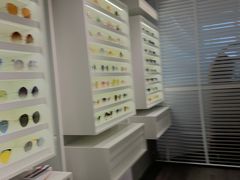 -目艮眼镜SHOWROOM(品牌集合店)