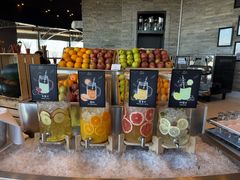 -锦厨国际自助餐厅 · 云端景观 (昆明索菲特大酒店)