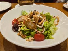 腊味肠鲜鱿鱼柚子沙拉-Entrecôte 法国牛扒馆(保利·时光里店)