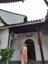-一揽芳华汉服旗袍体验馆(拙政园店)