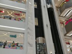 -资和信百货商场