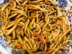-亿诣蝎府炸酱面羊蝎子火锅(酷车小镇店)