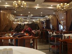 大堂-鸿运酒楼