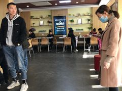 大堂-华莱士·全鸡汉堡(艳粉店)