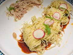 鸡丝拌面-桂满陇天书(南京德基旗舰店)