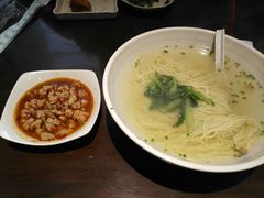 辣肉面-东泰祥生煎馆(陕西南路店)