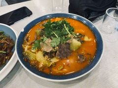 酸菜牛肉-八张桌子(老店)
