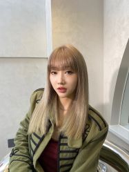 -东秀护肤造型