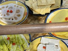 -卤校长重庆火锅(恒隆广场店)