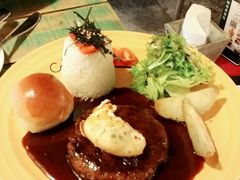 汉堡牛排-Cafe Alice咖啡爱丽丝(奥城店)