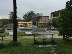 -吐斯廉屠杀博物馆