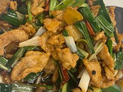 宣威小炒肉-蔼若春.传承三十年云南菜(金碧公园店)