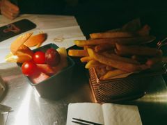 -Gurls Lounge GL酒吧