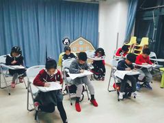 -瑞丁熊原版阅读(大华校区)