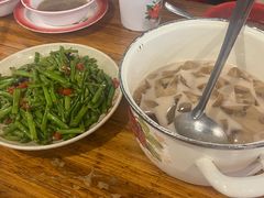 -冶建镜子·老南昌大排档·江西虾王(总店)