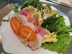 -左庭右院鲜牛肉火锅(金山万达店)