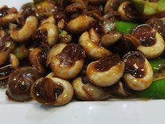 -超越海鲜屋(飞龙物业店)
