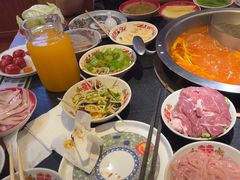 -沸炉重庆老火锅(军事博物馆店)