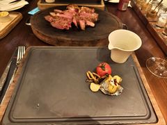 -恰餐厅及酒吧 CHAR Bar & Grill (北京丽都皇冠假日店)