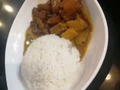 咖喱薯仔牛腩飯-八爷茶餐厅