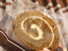 咖啡蛋糕卷-红宝石·鲜奶小方(长阳店)