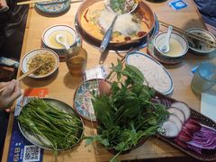 -洱火云南酸菜牛肉火锅(石景山当代商城店)