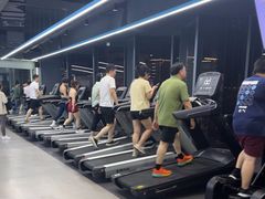 -超鹿运动(五四路恒力城店)