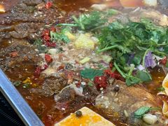 -梁记重庆鸡公煲(盛世豪庭店)