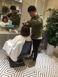 -PE SALON