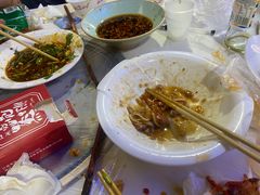 -江湖亮亮蒸虾大排档烤全羊清真(武汉总店)