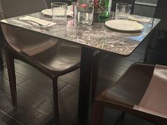 -LESCEDARS Brasserie Bistro香柏树