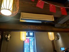 -小龙坎火锅(湖滨银泰in77店)