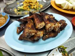 炭烤鸡翅-黄亚华小食店(Jalan Alor)