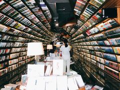 -钟书阁(珍园店)