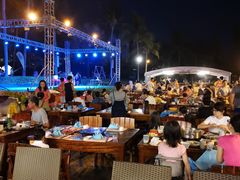 露天位-渔家火锅·海鲜自助餐·演艺(亚龙湾天域酒店)