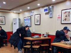 大堂-门框胡同百年卤煮(新街口店)