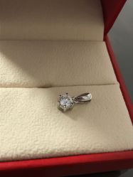 -威德钻石-克拉钻大本营(南京东路店)