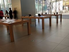 -Apple零售店(华贸购物中心店)