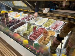 -MADO冰淇淋咖啡馆(淘金店)