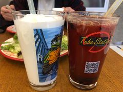 优格奶昔-Tube station站点比萨(王府井百货店)