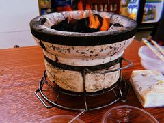 炭炉果鸡煲-威邵鸡煲(西华路总店)